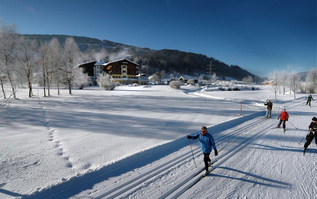 Hotel Zum Jungen Romer Radstadt Luaran gambar