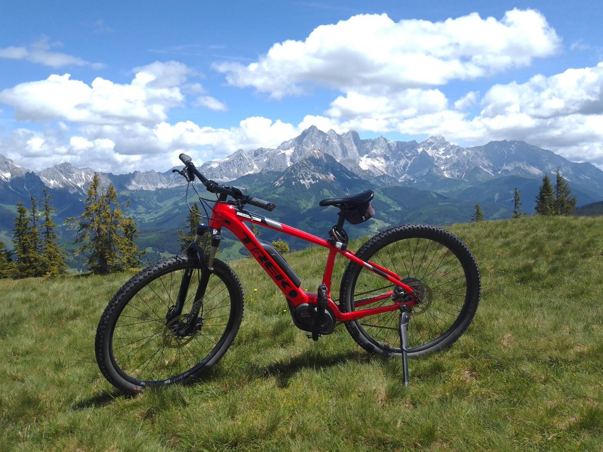 Hotel Zum Jungen Roemer Radstadt Luaran gambar