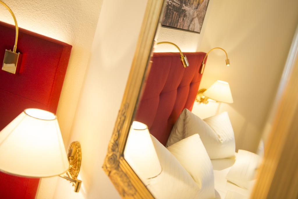 Hotel Zum Jungen Roemer Radstadt Bilik gambar
