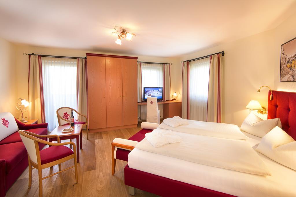 Hotel Zum Jungen Roemer Radstadt Luaran gambar