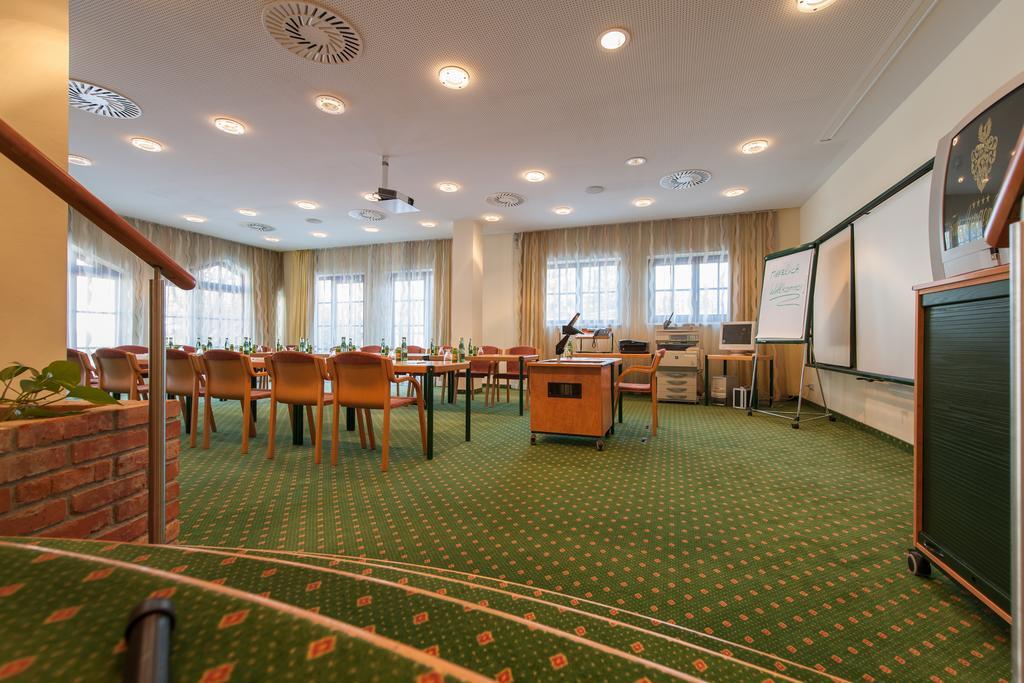 Hotel Zum Jungen Roemer Radstadt Luaran gambar
