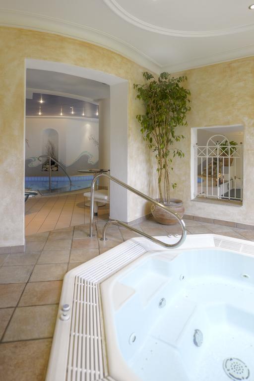 Hotel Zum Jungen Roemer Radstadt Luaran gambar